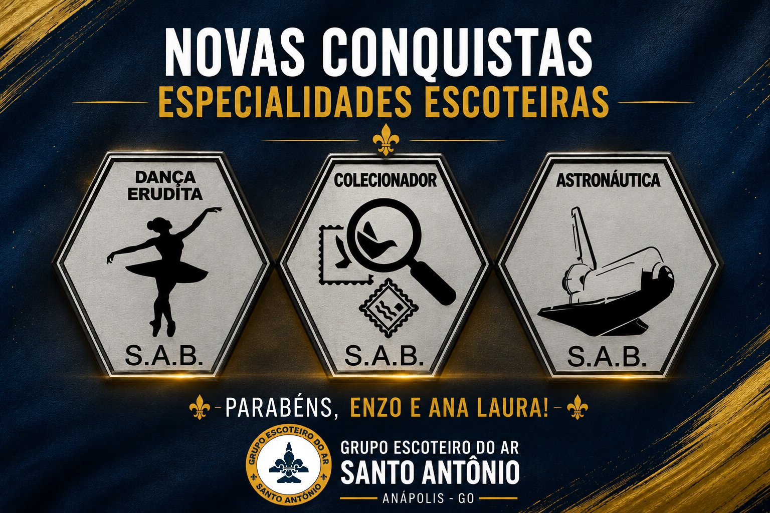 Distintivos das especialidades de Dança Erudita, Colecionador e Astronáutica conquistadas por Ana Laura e Enzo no Grupo Escoteiro do Ar Santo Antônio.